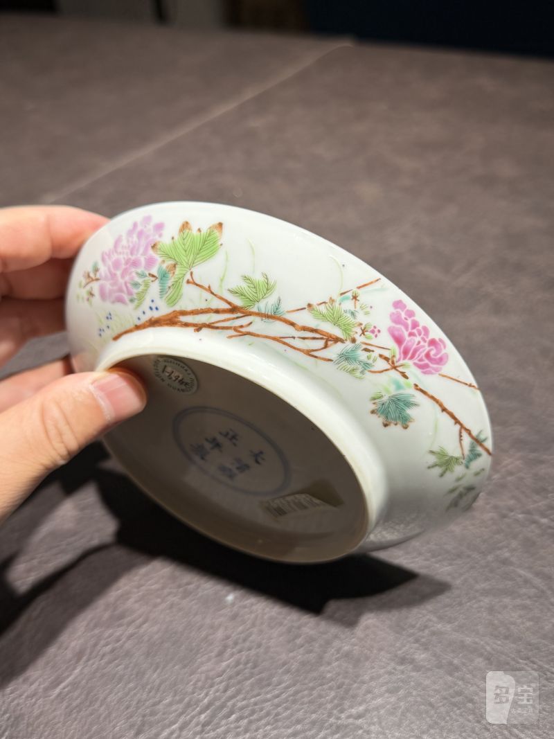 清雍正 粉彩“蝶恋花”纹盘 - 图18